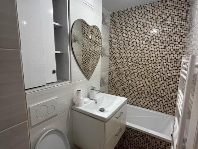 Apartament închirieri în Arefu, Argeș