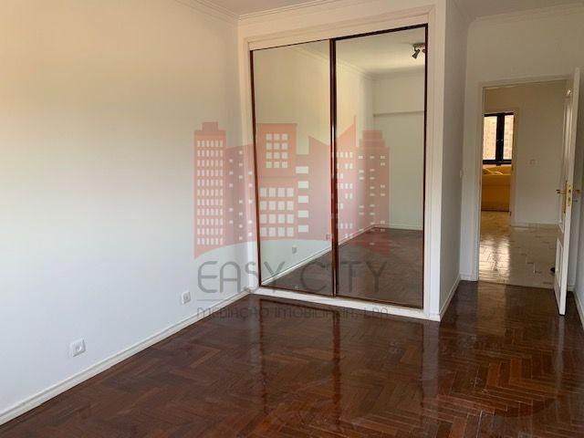 Apartamento alugar em Santiago Dos Velhos, Lisboa