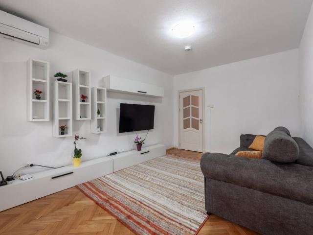 Apartament închirieri în Argeș