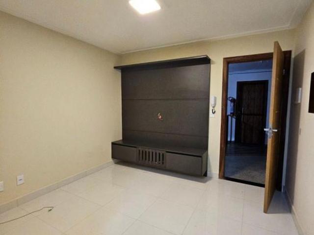 Apartamento venda em Região Geográfica Imediata do Distrito Federal, Região Integrada de Desenvolvimento do Distrito Federal e Entorno
