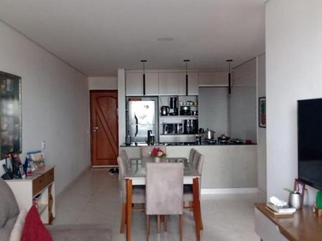 Apartamento venda em Região Geográfica Imediata do Distrito Federal, Região Integrada de Desenvolvimento do Distrito Federal e Entorno