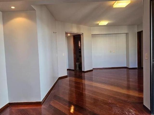 Apartamento venda em Região Geográfica Imediata de Goiânia, Goiânia