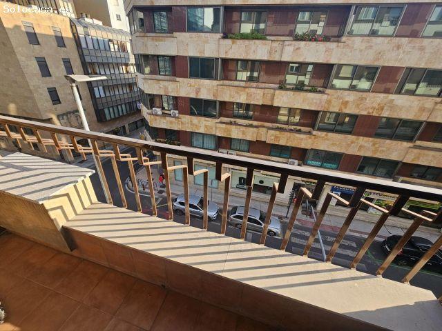 Piso en alquiler en Centro, Salamanca