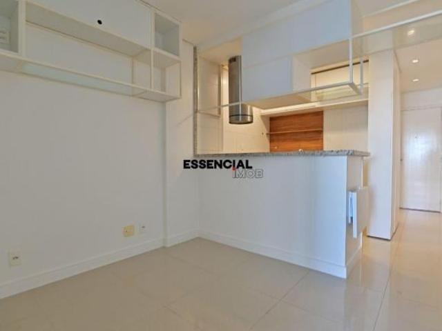 Apartamento venda em Região Geográfica Imediata do Distrito Federal, Região Integrada de Desenvolvimento do Distrito Federal e Entorno