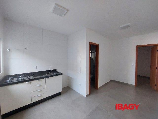 Apartamento aluguel em Região Geográfica Imediata de Florianópolis, São José