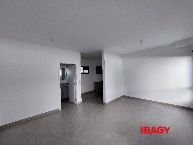 Apartamento aluguel em Região Geográfica Imediata de Florianópolis, Desterro