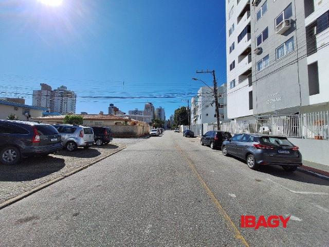 Apartamento aluguel em Região Geográfica Imediata de Florianópolis, São José