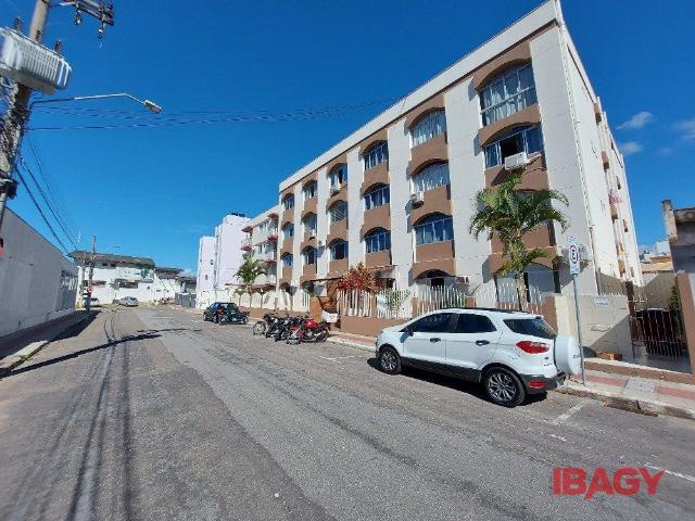 Apartamento aluguel em Região Geográfica Imediata de Florianópolis, São José