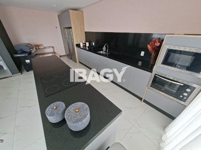Apartamento aluguel em Região Geográfica Imediata de Florianópolis, Desterro