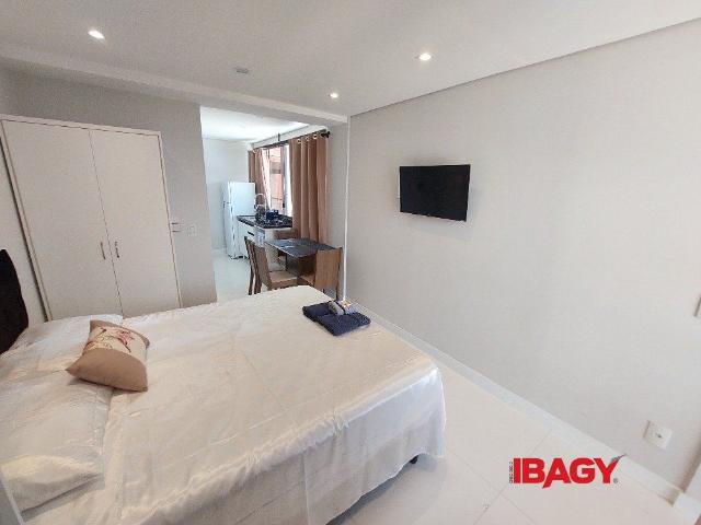 Apartamento aluguel em Região Geográfica Imediata de Florianópolis, Desterro