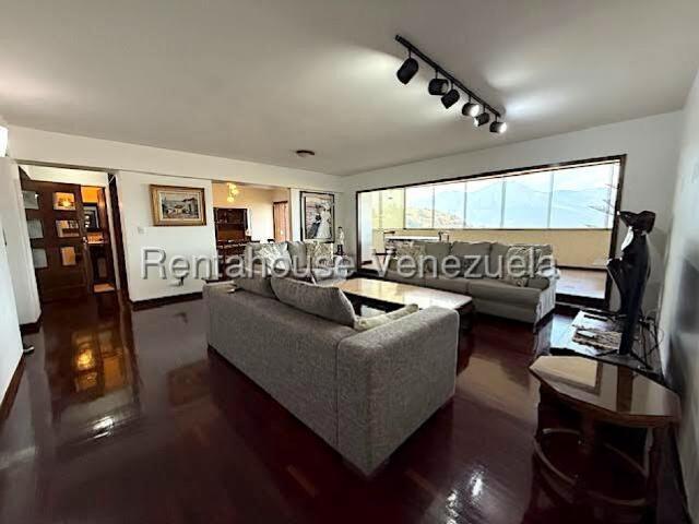 Apartamento en venta en Los Naranjos, Caracas