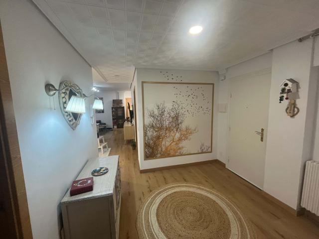 Piso en alquiler en Armunia, León