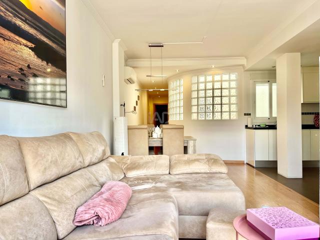 Piso en venta en Beniarbeig, Valencia