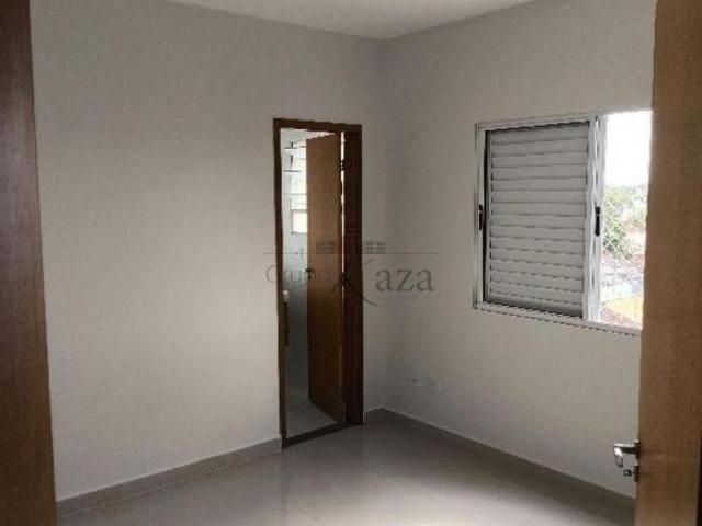 Apartamento venda em Região Imediata de São José dos Campos, Região Metropolitana do Vale do Paraíba e Litoral Norte