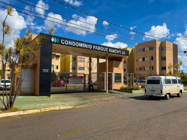 Apartamento venda em Região Geográfica Imediata do Distrito Federal, Região Integrada de Desenvolvimento do Distrito Federal e Entorno