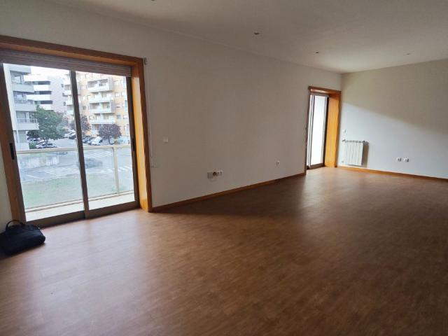 Apartamento alugar em Devesas, Vila Nova De Gaia