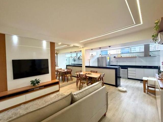 Apartamento venda em Região Geográfica Imediata do Distrito Federal, Região Integrada de Desenvolvimento do Distrito Federal e Entorno