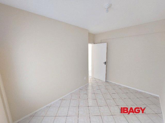 Apartamento aluguel em Região Geográfica Imediata de Florianópolis, Desterro