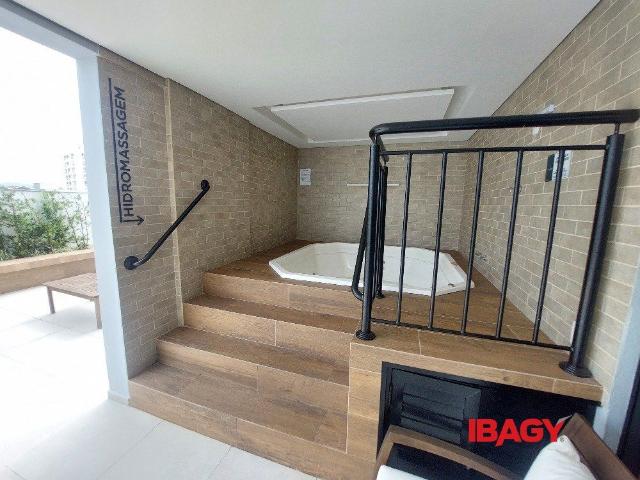 Apartamento aluguel em Região Geográfica Imediata de Florianópolis, São José