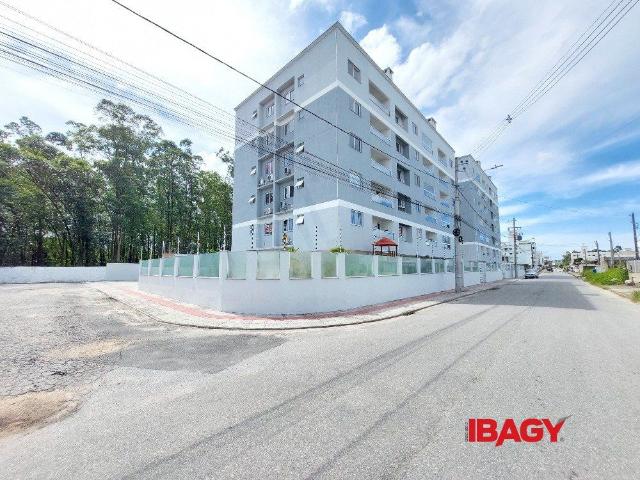 Apartamento aluguel em Aririú, Palhoça