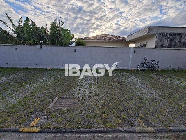 Apartamento aluguel em Aririú, Palhoça