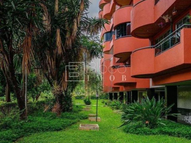 Apartamento venda em Região Geográfica Imediata do Distrito Federal, Região Integrada de Desenvolvimento do Distrito Federal e Entorno