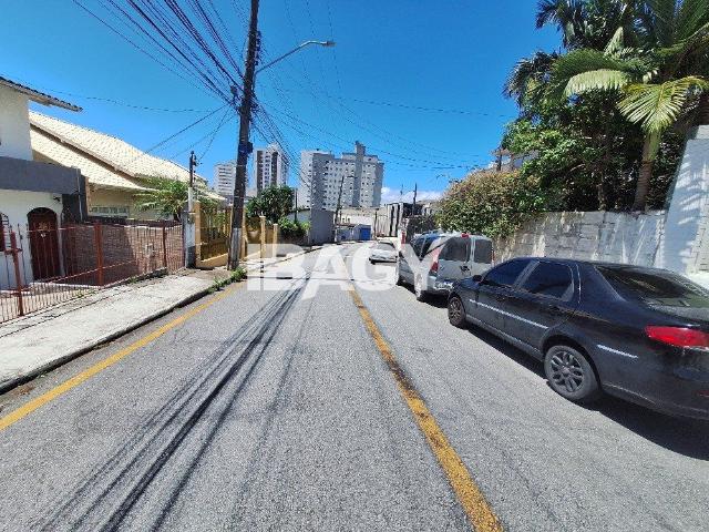 Apartamento aluguel em Barreiros, São José
