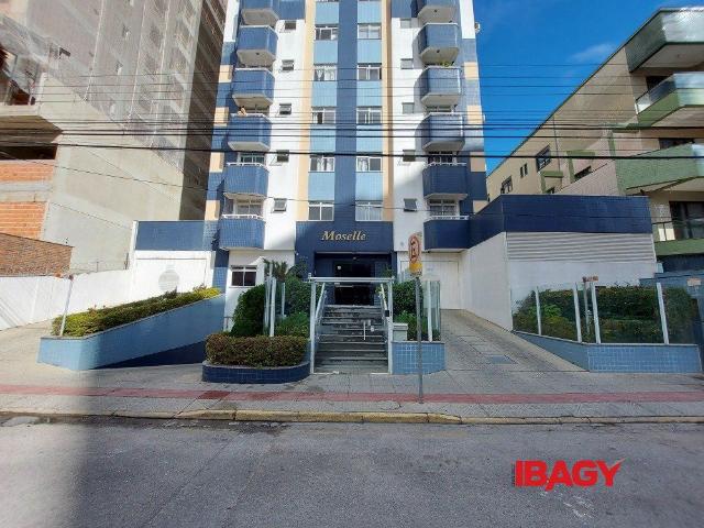 Apartamento aluguel em Região Geográfica Imediata de Florianópolis, São José