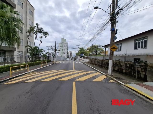 Apartamento aluguel em Região Geográfica Imediata de Florianópolis, Desterro