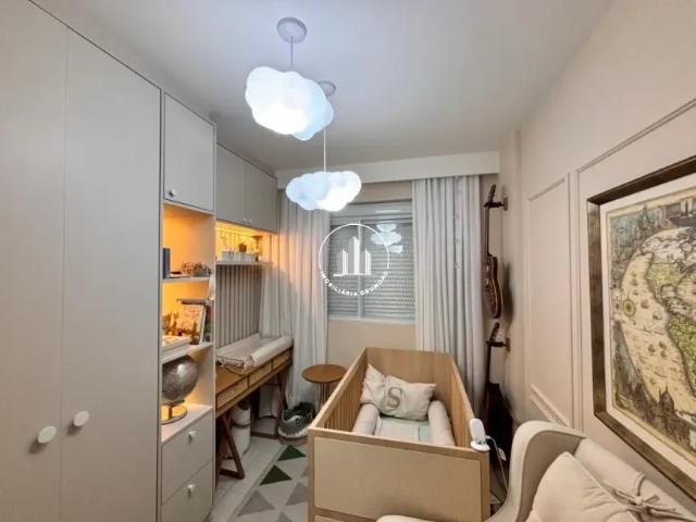 Apartamento venda em Região Geográfica Imediata de Florianópolis, Desterro