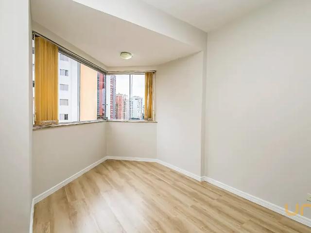 Apartamento aluguel em Cristo Rei, Curitiba