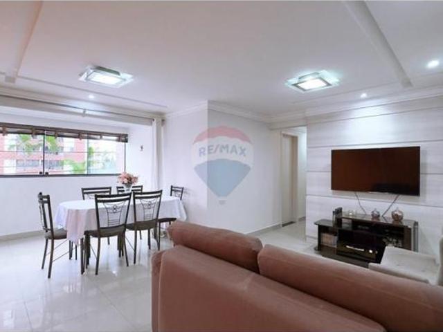 Apartamento venda em Região Geográfica Imediata do Distrito Federal, Região Integrada de Desenvolvimento do Distrito Federal e Entorno