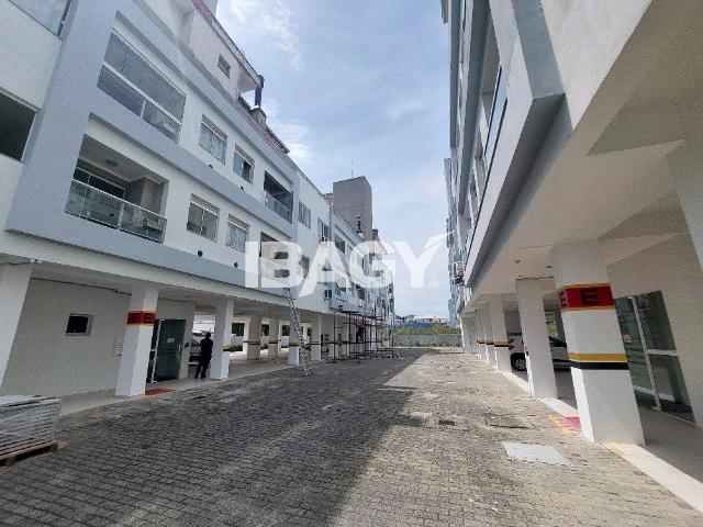 Apartamento aluguel em Região Geográfica Imediata de Florianópolis, Desterro