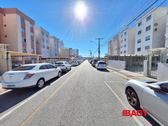 Apartamento aluguel em Região Geográfica Imediata de Florianópolis, São José