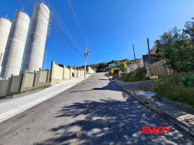 Apartamento aluguel em Região Geográfica Imediata de Florianópolis, Biguaçu