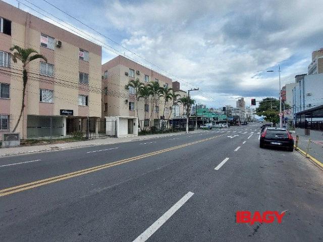 Apartamento aluguel em Kobrasol, São José