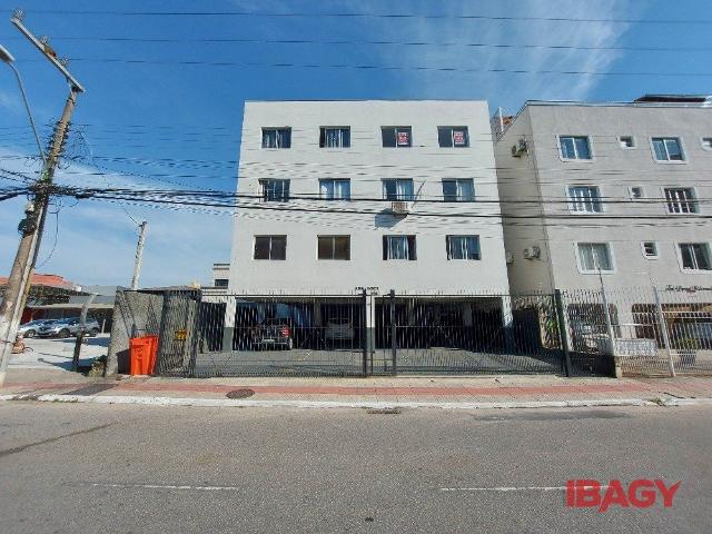Apartamento aluguel em Região Geográfica Imediata de Florianópolis, São José