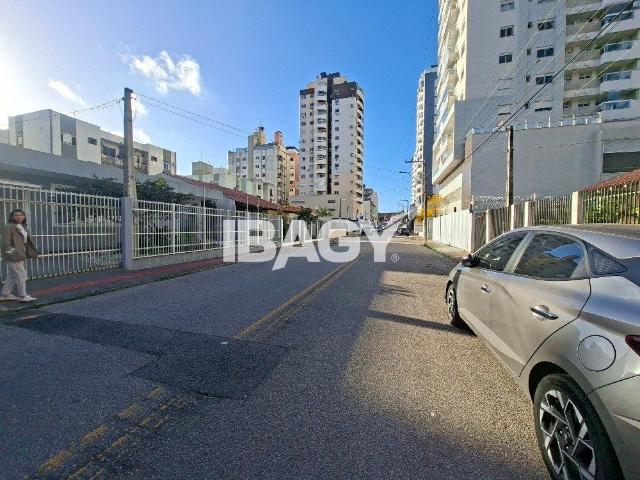 Apartamento aluguel em Kobrasol, São José