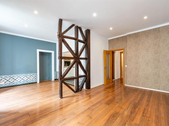Apartamento venda em Santo António, Lisboa