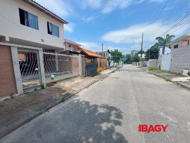 Apartamento aluguel em Região Geográfica Imediata de Florianópolis, Palhoça