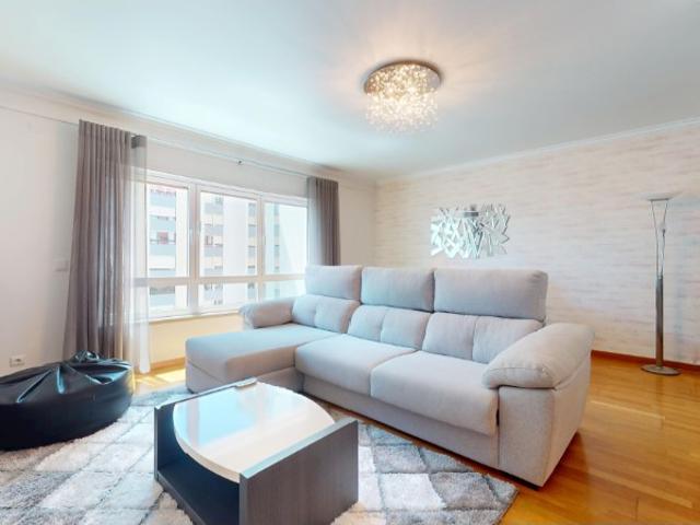 Apartamento alugar em Núcleo Urbano Histórico de Algés, Oeiras