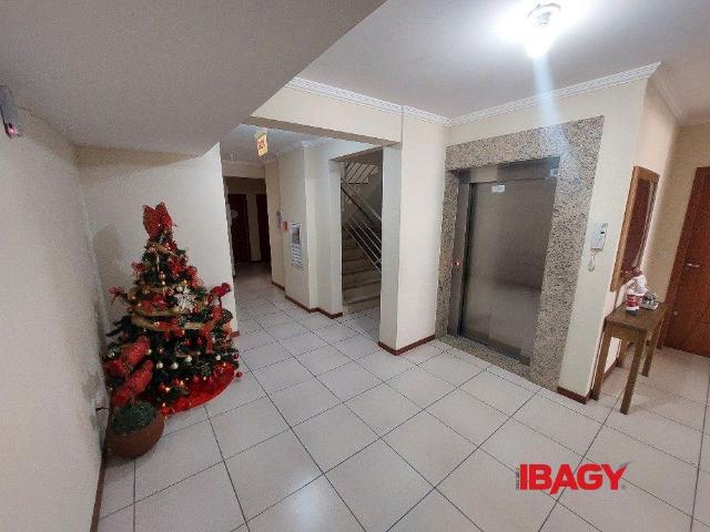Apartamento aluguel em Região Geográfica Imediata de Florianópolis, São José