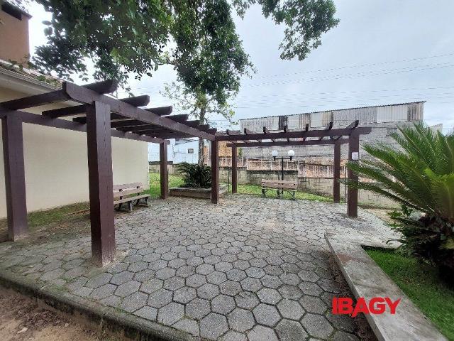 Apartamento aluguel em Região Geográfica Imediata de Florianópolis, São José