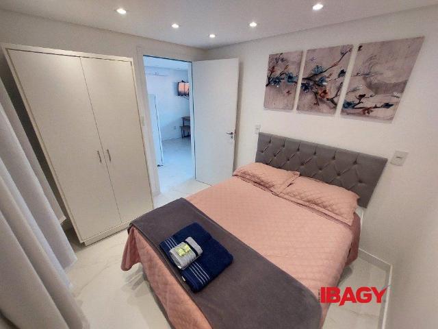 Apartamento aluguel em Região Geográfica Imediata de Florianópolis, Desterro