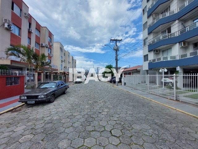 Apartamento aluguel em Roçado, São José