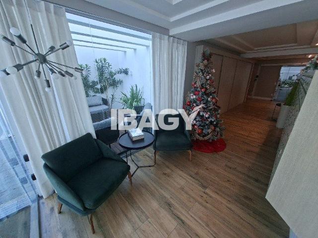 Apartamento aluguel em Região Geográfica Imediata de Florianópolis, São José