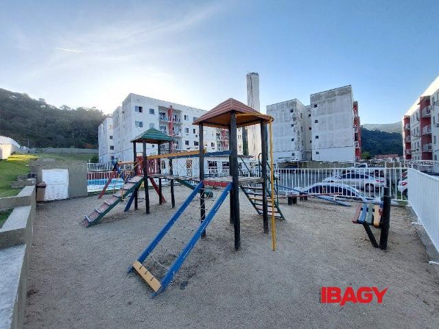 Apartamento aluguel em São Sebastião, Palhoça
