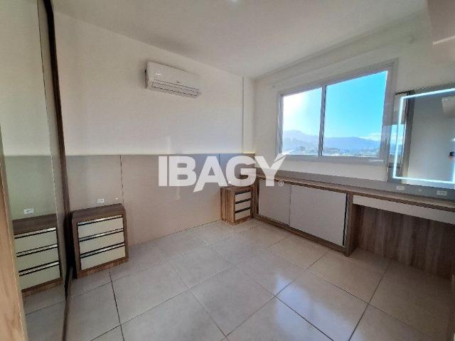 Apartamento aluguel em Região Geográfica Imediata de Florianópolis, São José