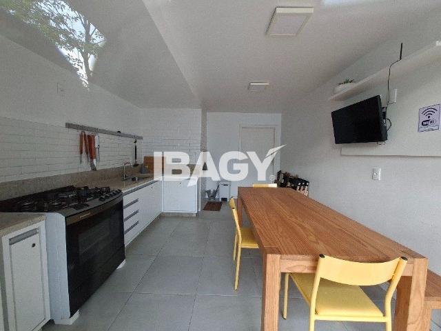 Apartamento aluguel em Região Geográfica Imediata de Florianópolis, Desterro