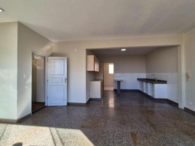 Apartamento venda em Região Geográfica Imediata de Goiânia, Goiânia